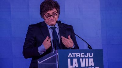 Milei, denunciado por presunta "megaestafa" con criptomonedas