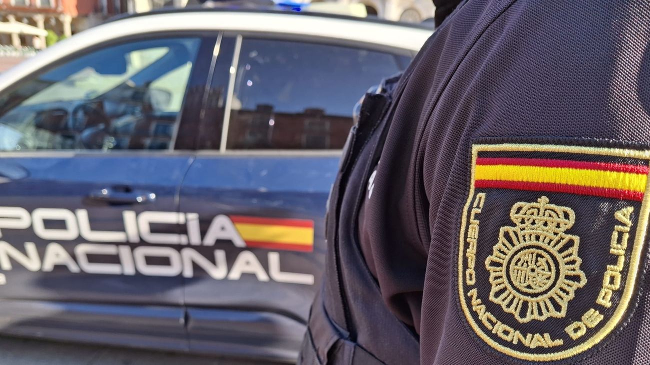 La mujer apuñalada en Jaén, presuntamente por su marido, permanece en la UCI
