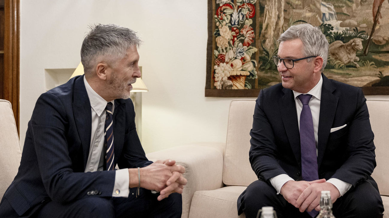 La UE recuerda que el problema de los menores no acompañados debe resolverlo España