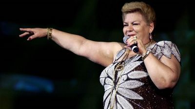 México llora la muerte de Paquita la del Barrio, la leyenda que cantó al despecho como nadie con 'Rata de dos patas'