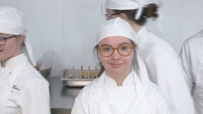 El Colegio María Corredentora imparte un curso de cocina de dos años para labrar un futuro profesional