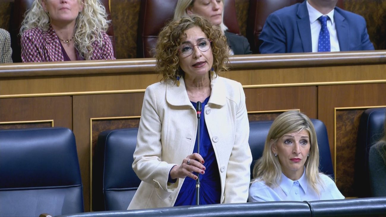 Montero justifica la tributación del SMI en que Hacienda "no recaude menos"