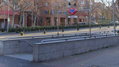 Vecinos de La Ventilla, en Tetuán, reclaman un ascensor en el Metro