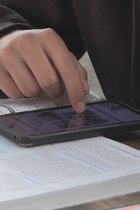 La era digital y sus peligros: aumento de adicciones y pérdida de autocontrol