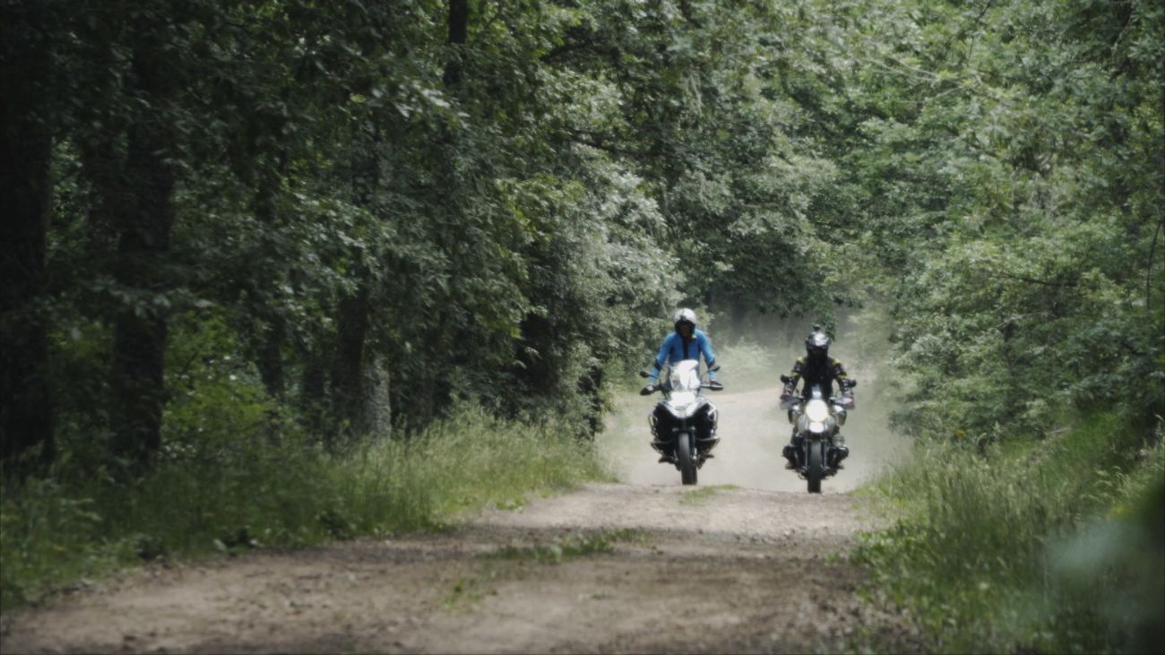 Recorridos en moto por caminos sin asfaltar, un lujo en Palencia