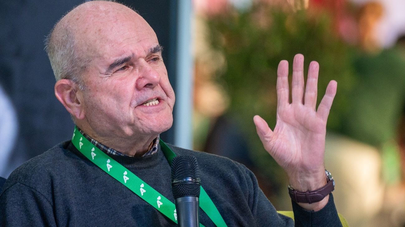 El PSOE andaluz aprovecha su congreso para rehabilitar a Chaves y Griñan