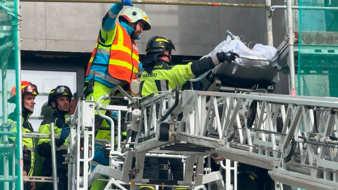 Un obrero de 73 años, grave tras caer de un andamio en el barrio del Pilar
