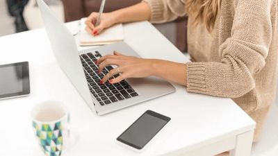 La facturación de las empresas recupera en 2024 tasas positivas tras subir un 0,7%