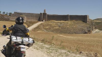 Fuentidueña de camino a la ribera del río Duratón