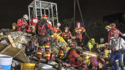 Cinco días de maniobras de la UME en Arganda con 250 efectivos