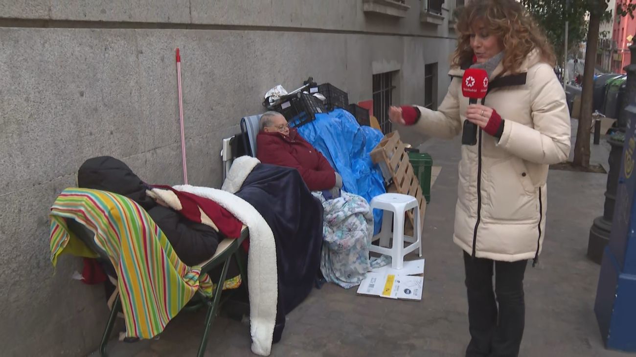 "Jesús de Medinaceli nunca me falla", quince días de cola para pedir ayuda al Señor de Madrid