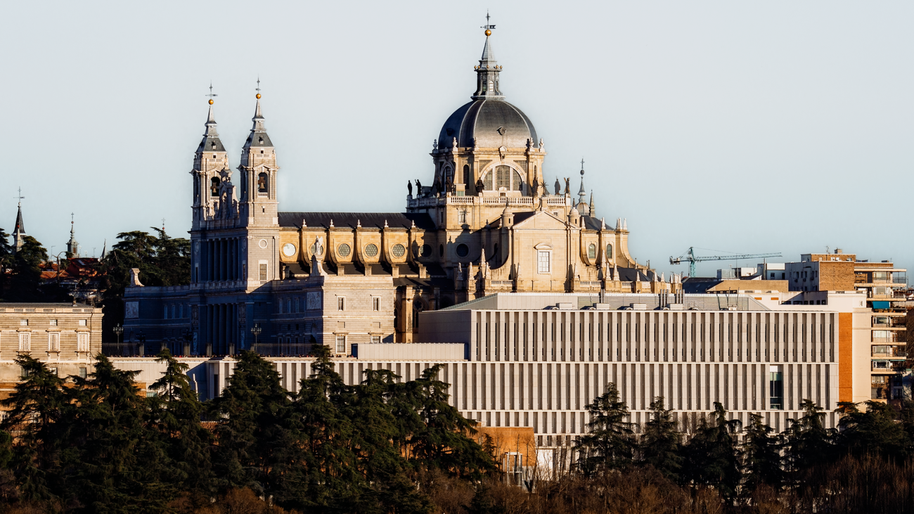 Oración por la salud del papa Francisco en la Catedral de la Almudena