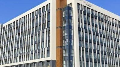 Tres detenidos por fabricar y vender drogas en un apartahotel de Vallecas