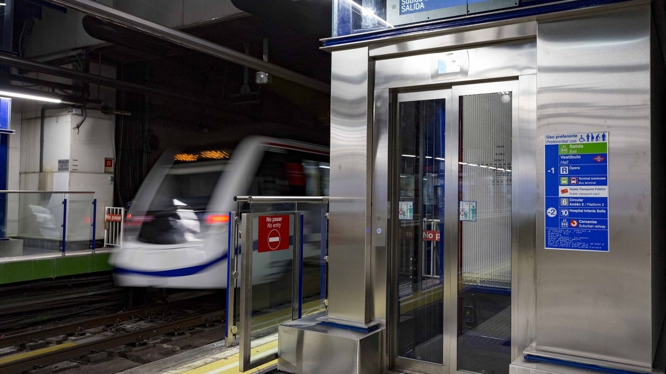 Línea 6 de Metro en la estación de Príncipe Pío