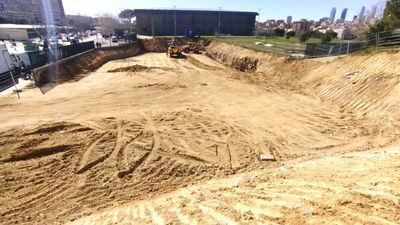 Vecinos de Hortaleza, contra la construcción de un cantón de limpieza dentro del polideportivo: “Lo han Impuesto sin aviso”