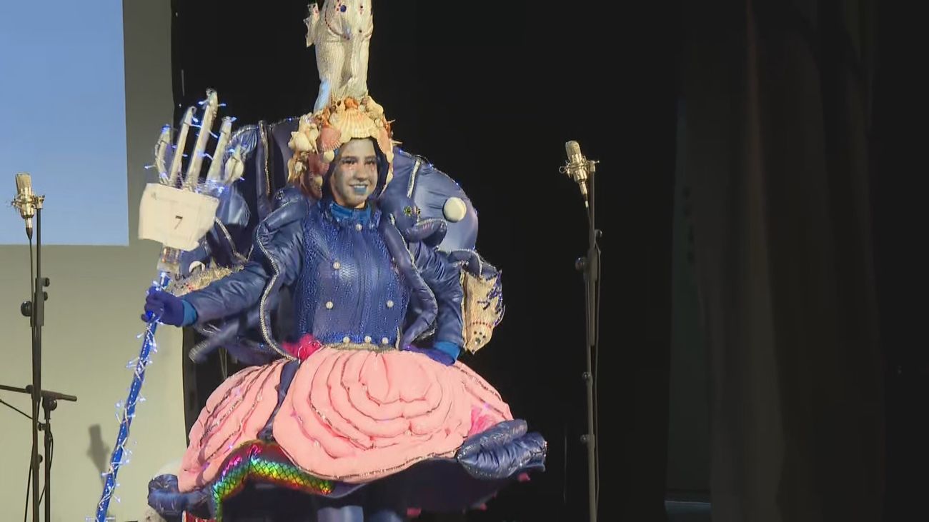 Alcalá de Henares celebra el domingo de carnaval bajo techo