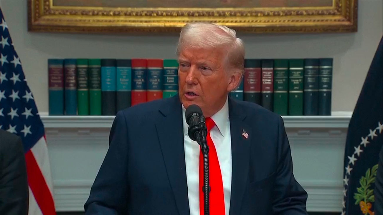 Trump presiona a Zelelsky y ordena paralizar toda la ayuda militar a Ucrania