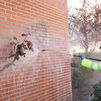 Fuenlabrada acomete la limpieza de pintadas en el distrito de Avanzada-La Cueva