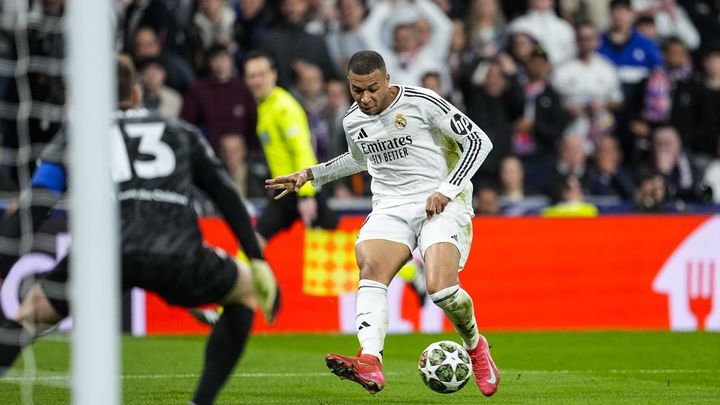 Mbappé vs Atlético de Madrid / Europa Press