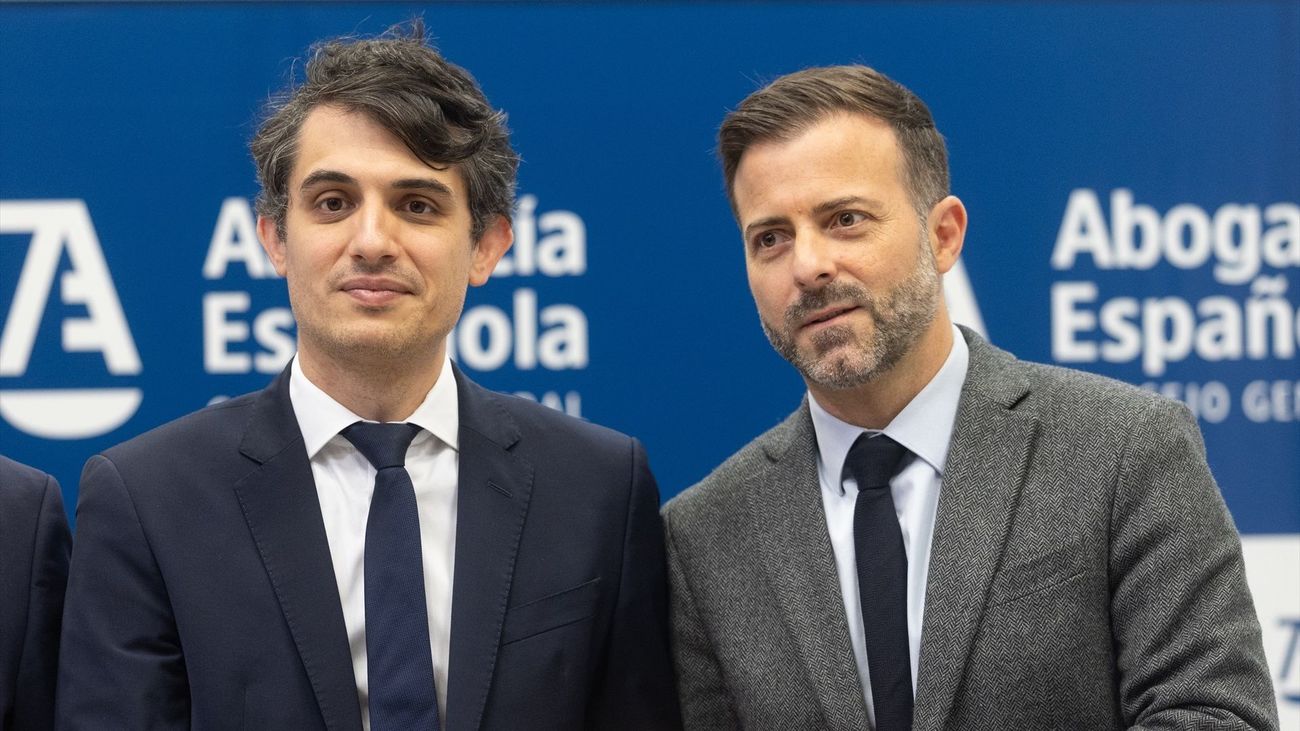 Los abogados de Gisèle Pelicot, premiados por su lucha contra la violencia sexual:  "La vergüenza tiene que cambiar de bando"