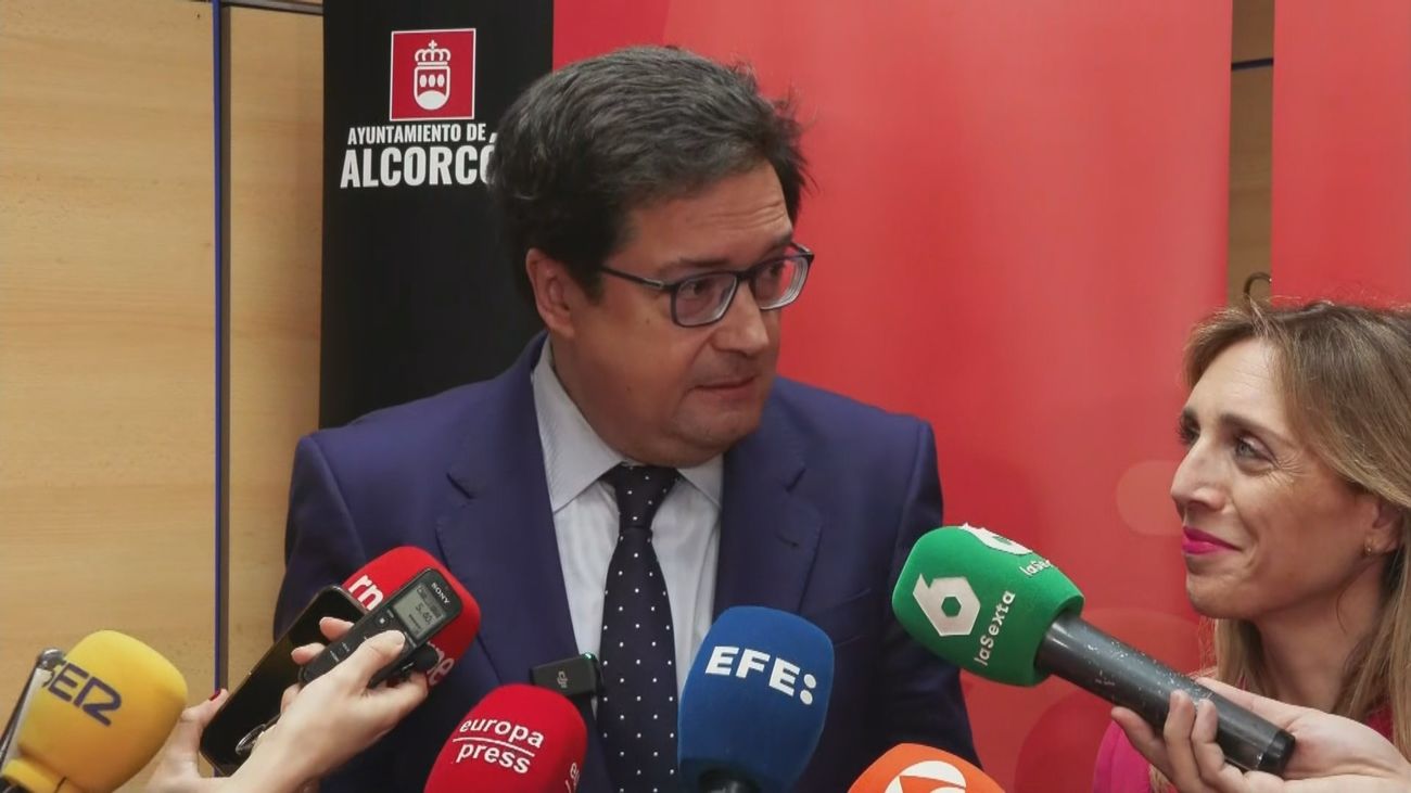 Óscar López dice que Ayuso es una “presidenta alegal”