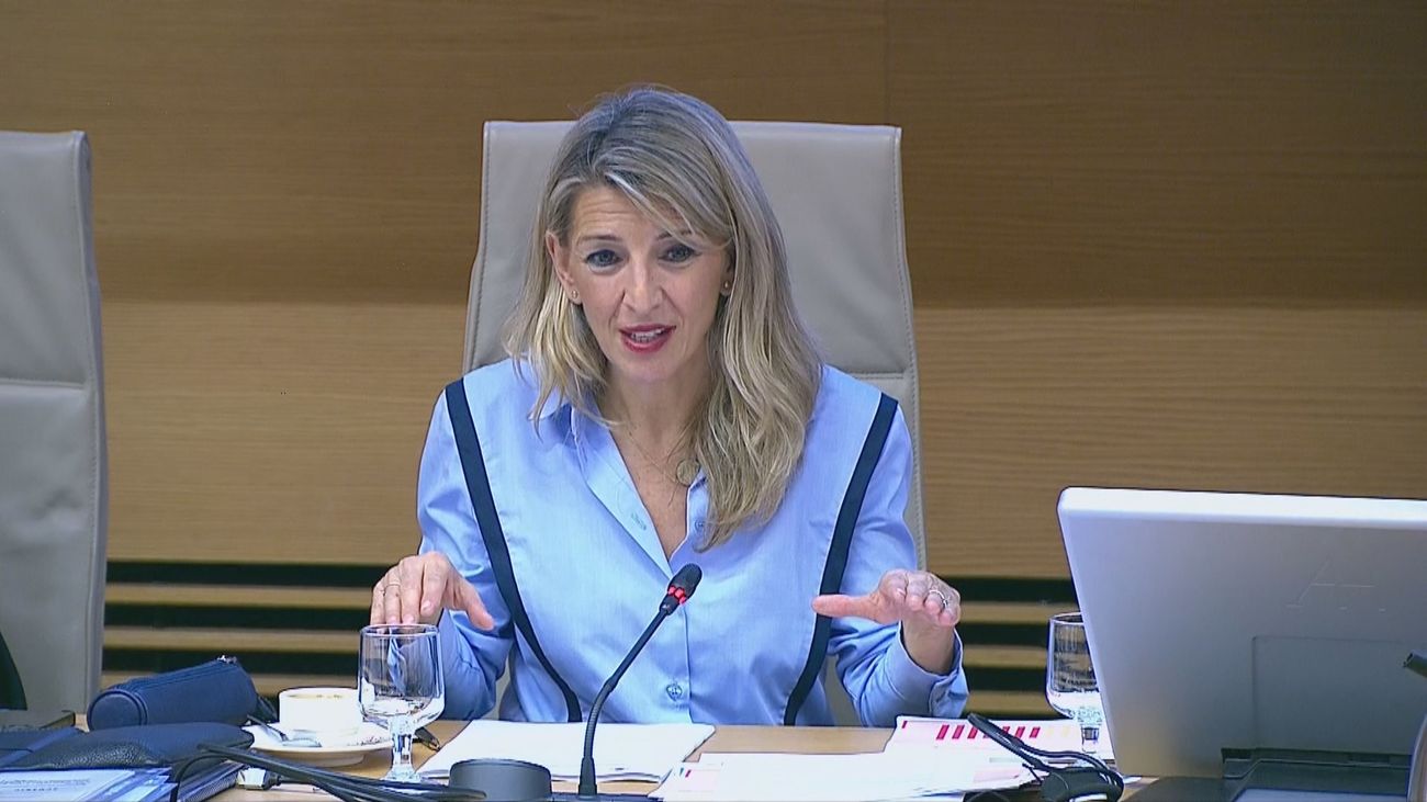 Yolanda Díaz denuncia los salarios 'low cost' de España y ATA pone el foco en la destrucción de empleo