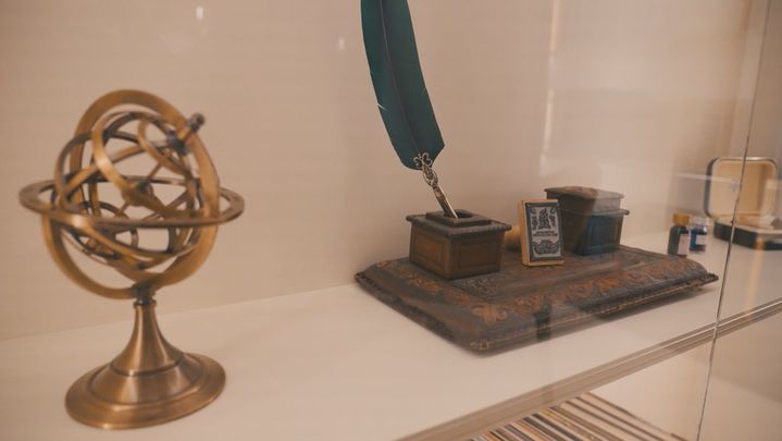 Biblioteca Hotel Casa Almagro / redacción