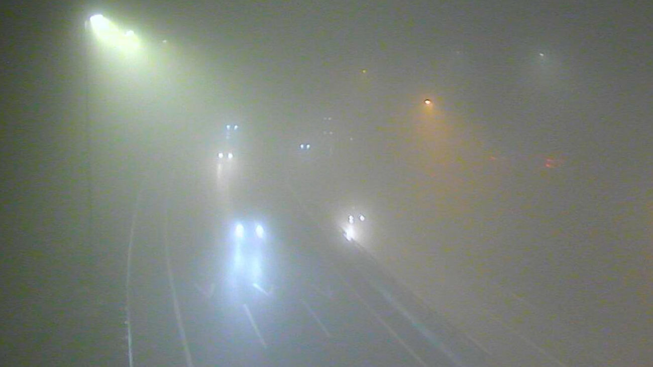 Cortado el túnel de Guadarrama en la AP6 por niebla y cerradas la M-611 y M-637 por lluvia
