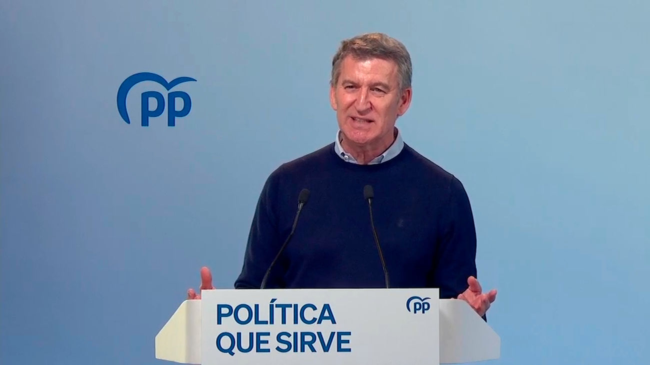 Feijóo tacha de "corrupción" la cesión de la inmigración a Cataluña