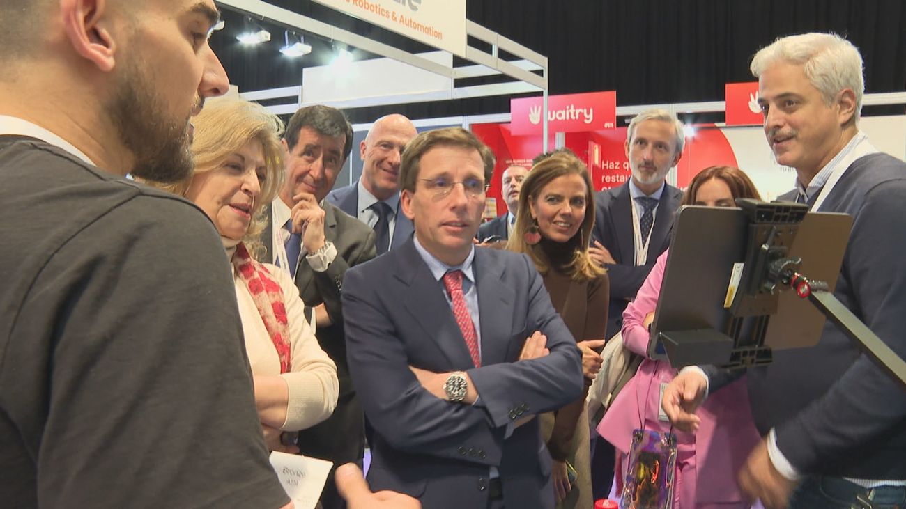 Almeida destaca la descentralización de la hostelería, sector "clave" para la economía y el tejido social de Madrid