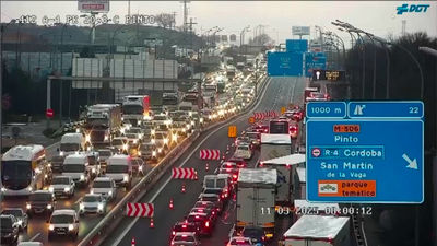 Gran atasco en la A-4, en la salida de Madrid, por un accidente a la altura de Pinto