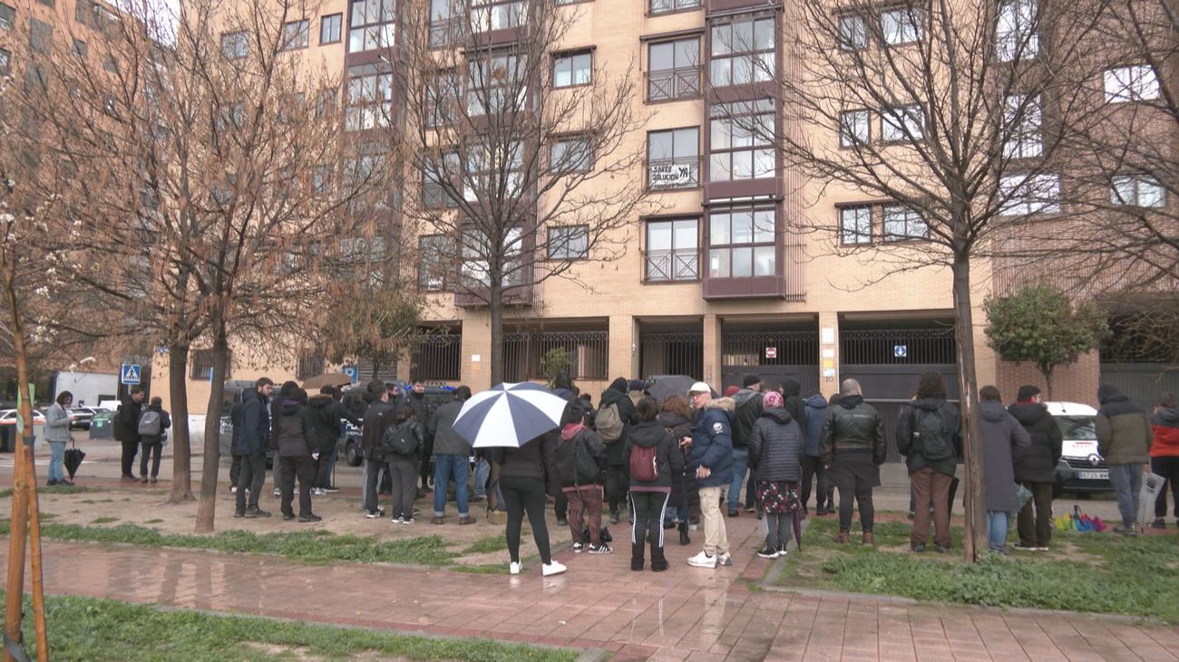 Cierre de un capítulo: desalojan varias viviendas okupadas en una urbanización de Villa de Vallecas