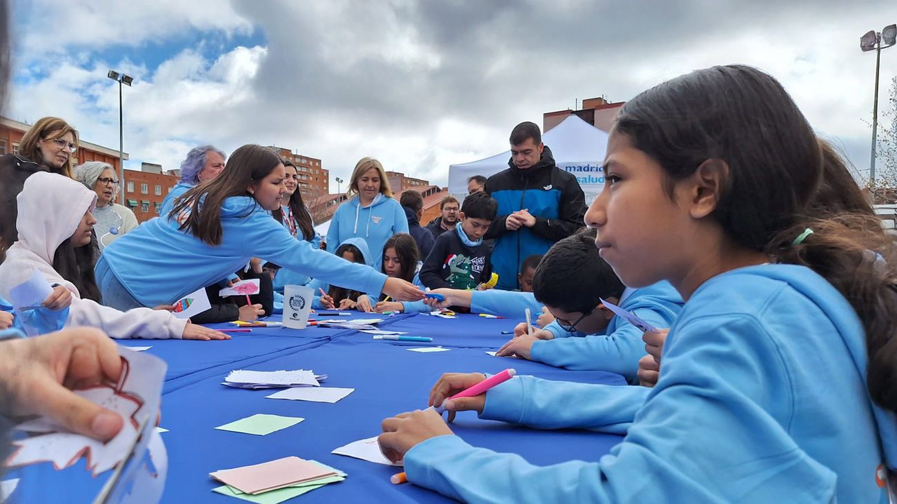 La 'Tribu del 12', el proyecto pionero en Vallecas para evitar que los menores sean captados en bandas