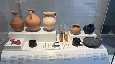 Mosaicos, vasijas, murales... y ¿Harry Pollos? Bienvenidos al Antiquarium de Complutum