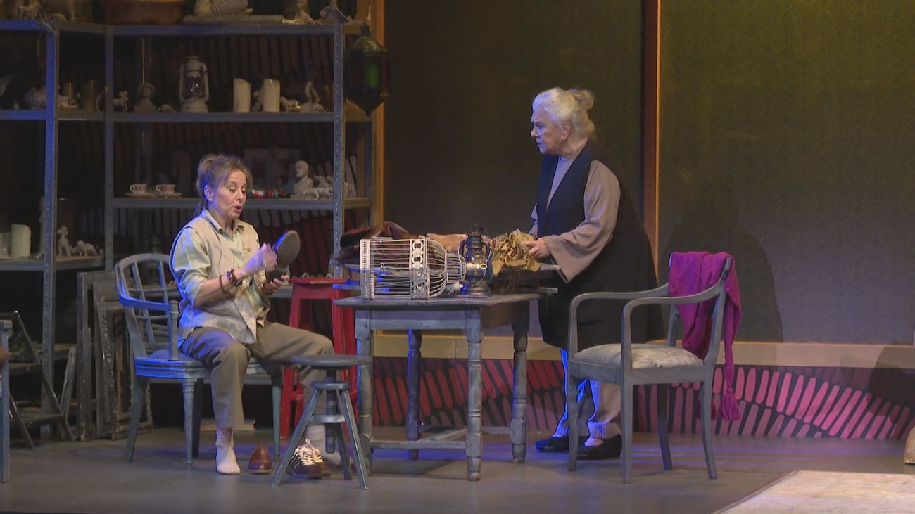 Lola Herrera, junto a su hija Natalia Dicenta, estrena 'Camino a la Meca' en el Teatro Bellas Artes