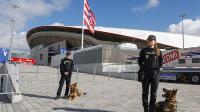 Seis detenidos y tres policías agredidos en altercados previos al Atlético-Real Madrid