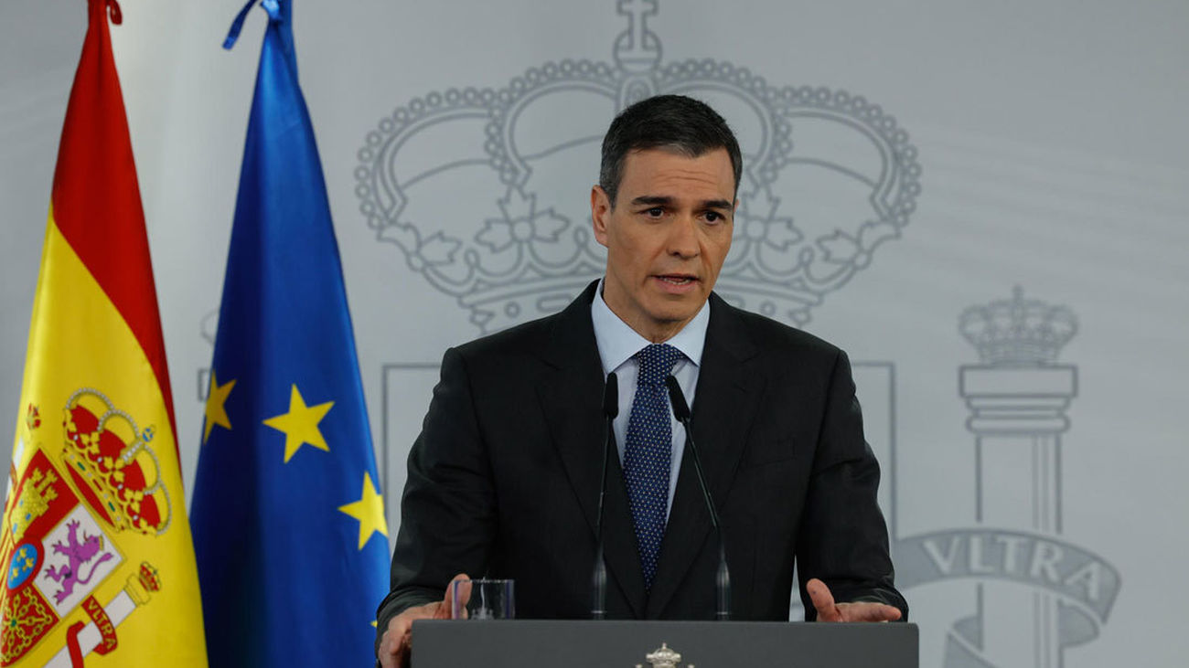 Sánchez aplaza concretar el aumento del gasto en Defensa y deja caer que no lo va a pasar por el Congreso