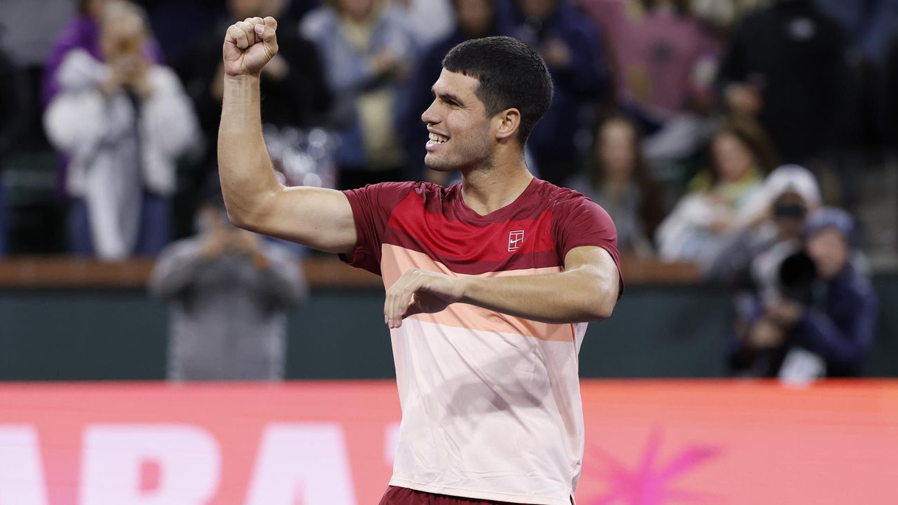 Alcaraz, a semifinales en Indian Wells tras tumbar a Cerúndolo