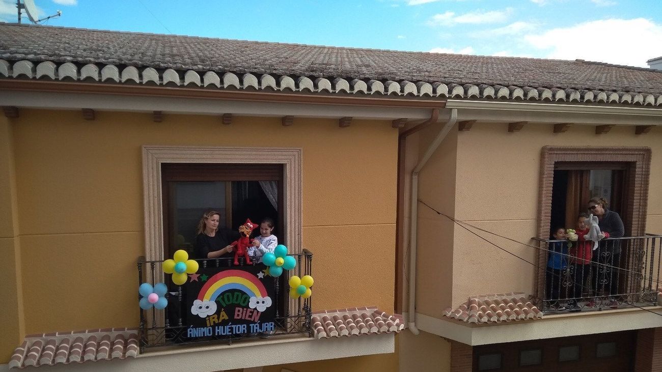 El Zendal, los balcones, las clases online, el confinamiento... las imágenes de la pandemia