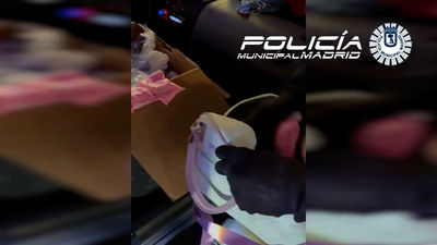 Detienen a dos personas con un kilo de 'tusi' escondido en un coche en el distrito de Salamanca