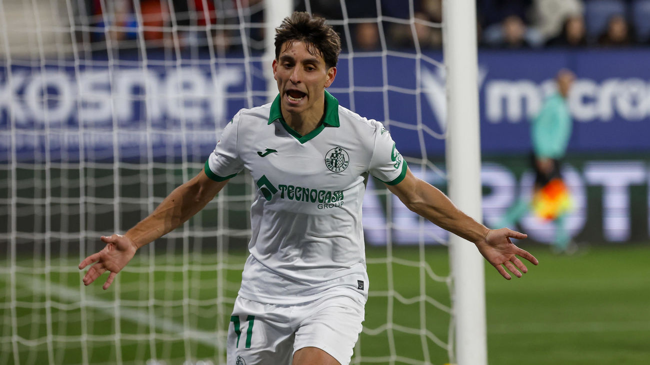 El centrocampista del Getafe Ramón Terrats celebra un gol