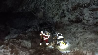 Mueren cuatro madrileños de 21 años, al despeñarse en coche en un accidente en Cantabria