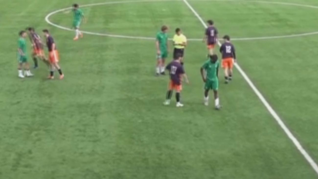 Lamentables insultos racistas a un juvenil en el Pozuelo-Villanueva de la Cañada