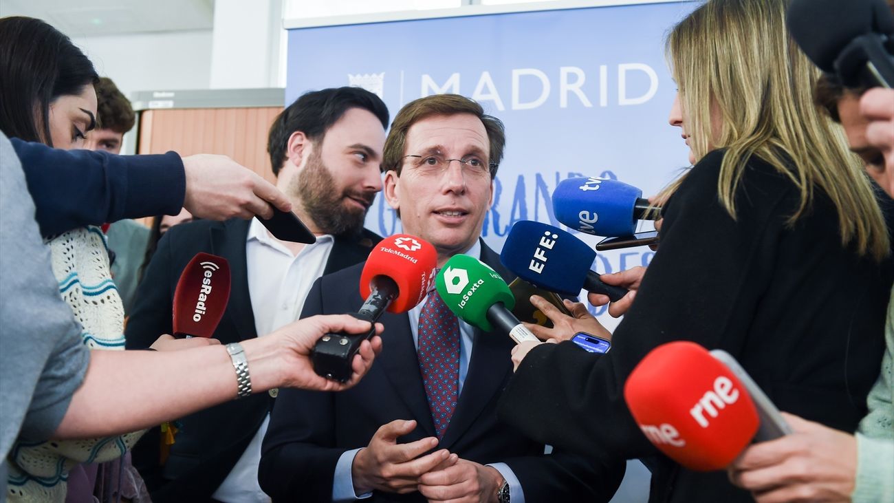 Almeida estudia recurrir la sentencia de las mascarillas y reconoce que "es complicado" recuperar lo estafado