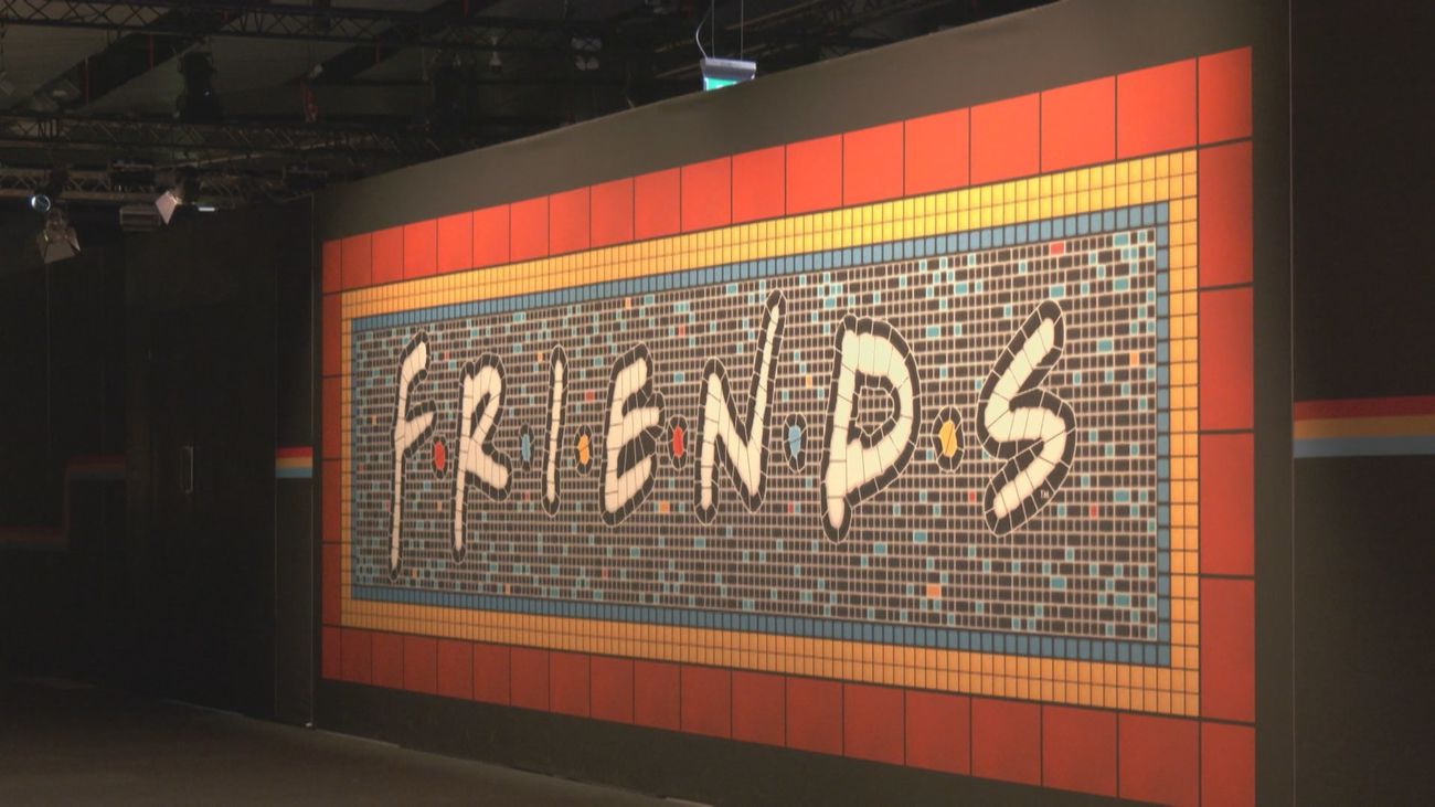 Friends vuelve con una espectacular exposición inmersiva en IFEMA para sentirnos como los 6 amigos más famosos de la Televisión
