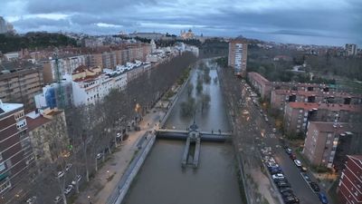 El Manzanares y otros ríos de Madrid siguen en alerta a la espera de otro fin de semana de lluvia