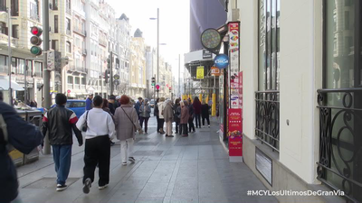 De la prensa al souvenir: la transformación de los últimos kioscos de Gran Vía