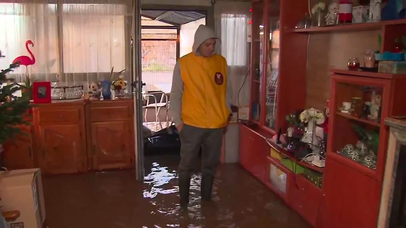 Familias de Mejorada del Campo lo pierden todo tras ver inundadas sus viviendas