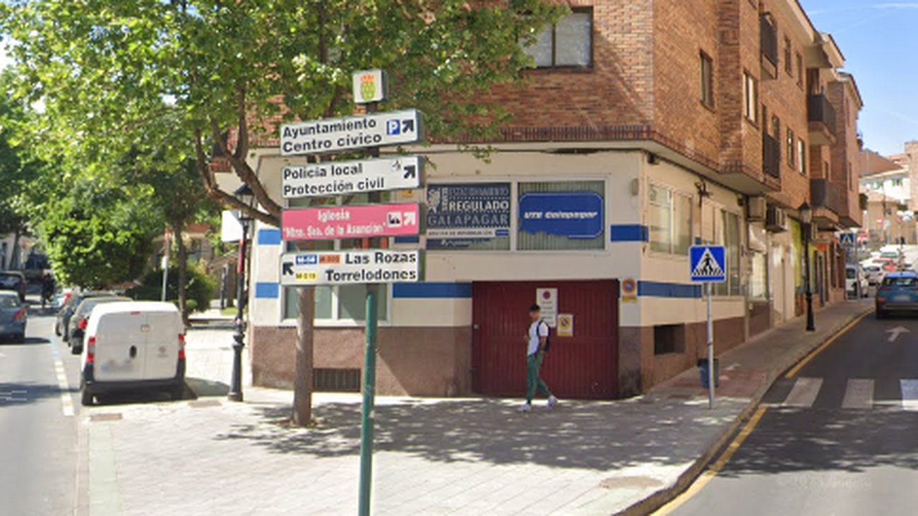 Cierran al tráfico desde este martes una calle de Galapagar por su alta siniestralidad