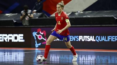 La madrileña Anita Luján alcanza los 130 partidos con España